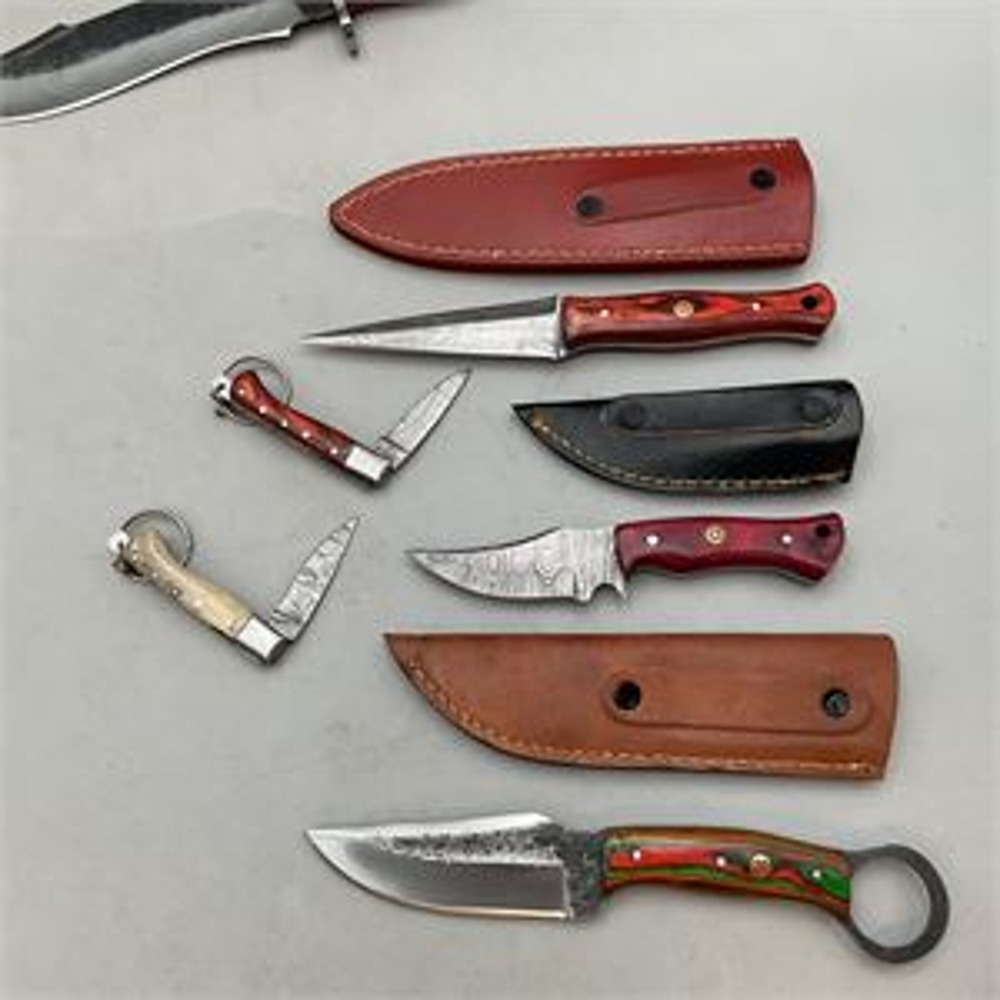 Shareez & Sons Damascus Forged Steel Knife Lot Leather Sheaths Keychain Knives